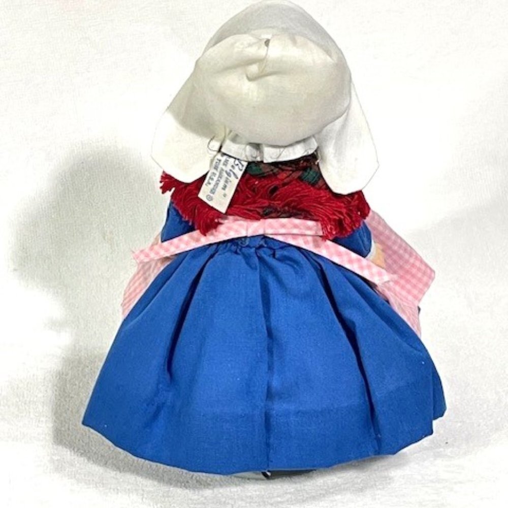 Madame Alexander restrung 8" Belgium doll with stand. - Picture 6 of 7